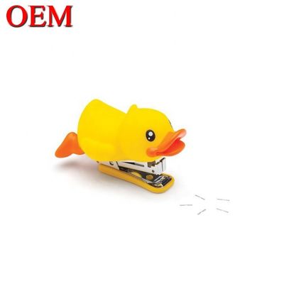 Nhựa vịt hình hoạt hình văn phòng Stapler OEM nhựa thú vật đồ chơi trường học Stapler cho sinh viên
